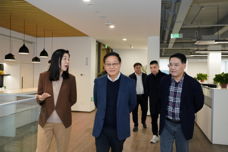 省住建廳原副廳長、國際綠建聯盟執(zhí)行主席、江蘇省人民政府參事室特聘專家劉大威一行蒞臨城發(fā)設計考察指導
